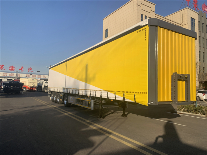 Side curtain semi-trailer